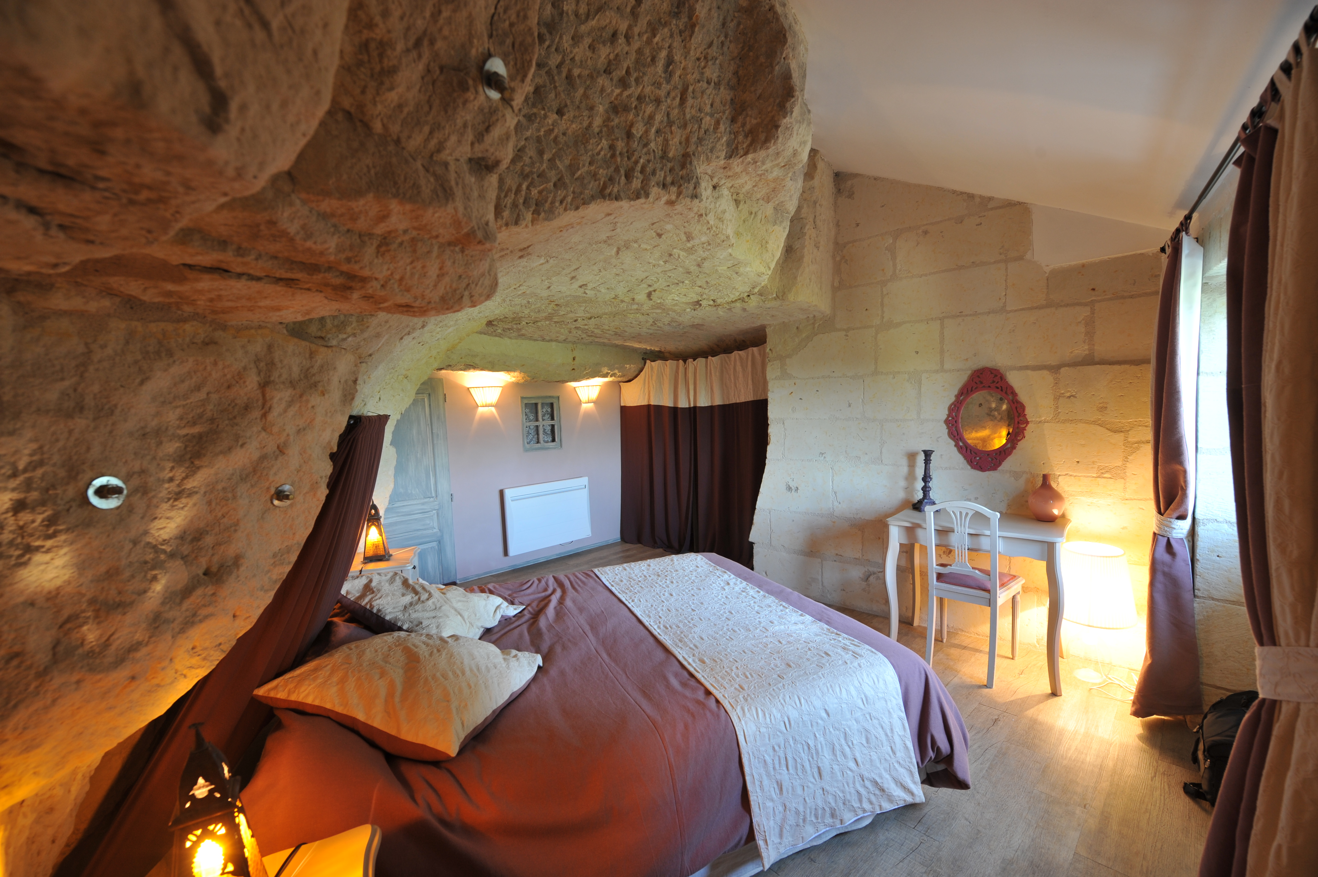 Village Troglodyte De Rochemenier Et Troglos De Maine Et Loire